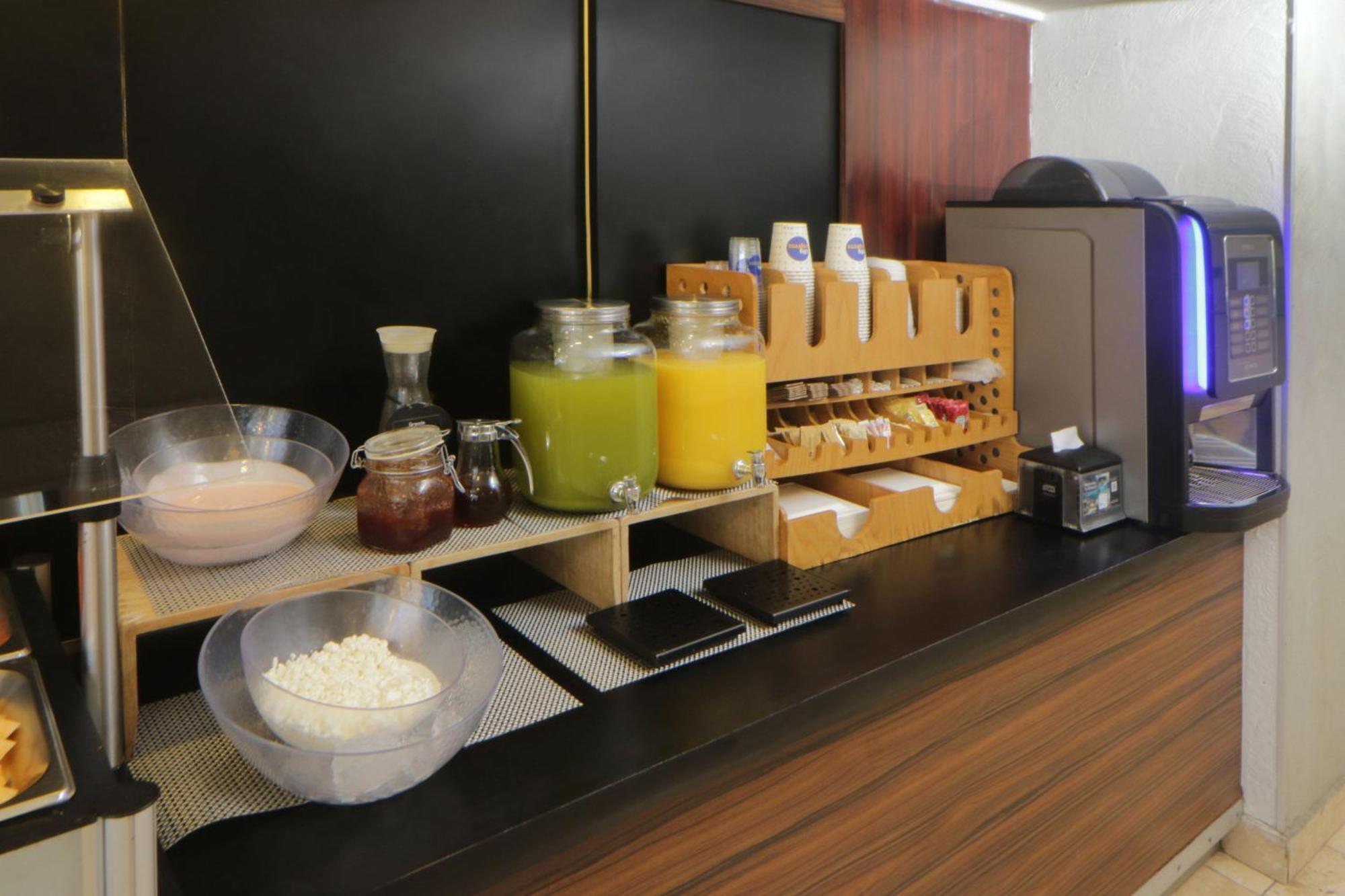 City Express By Marriott Nuevo Laredo Extérieur photo