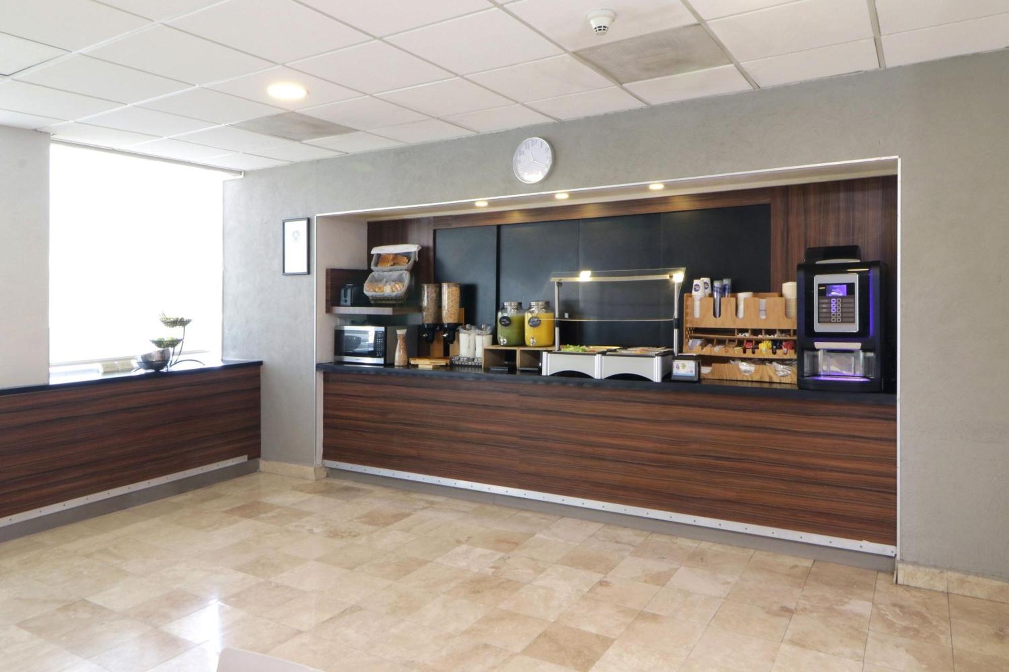 City Express By Marriott Nuevo Laredo Extérieur photo