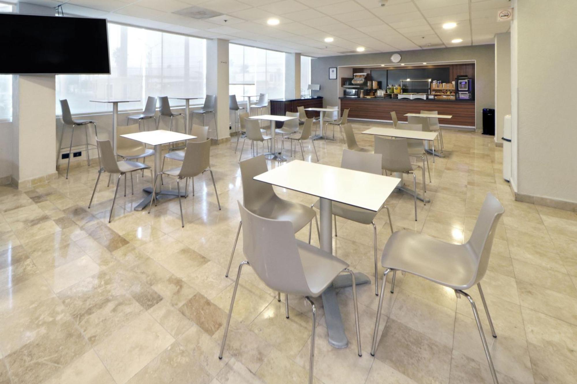 City Express By Marriott Nuevo Laredo Extérieur photo