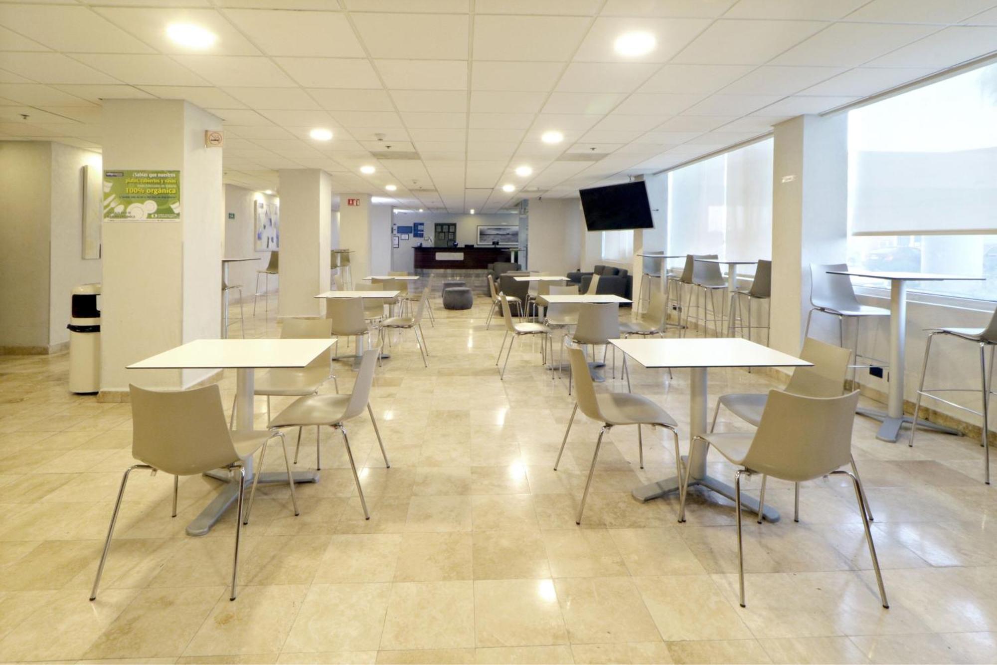 City Express By Marriott Nuevo Laredo Extérieur photo