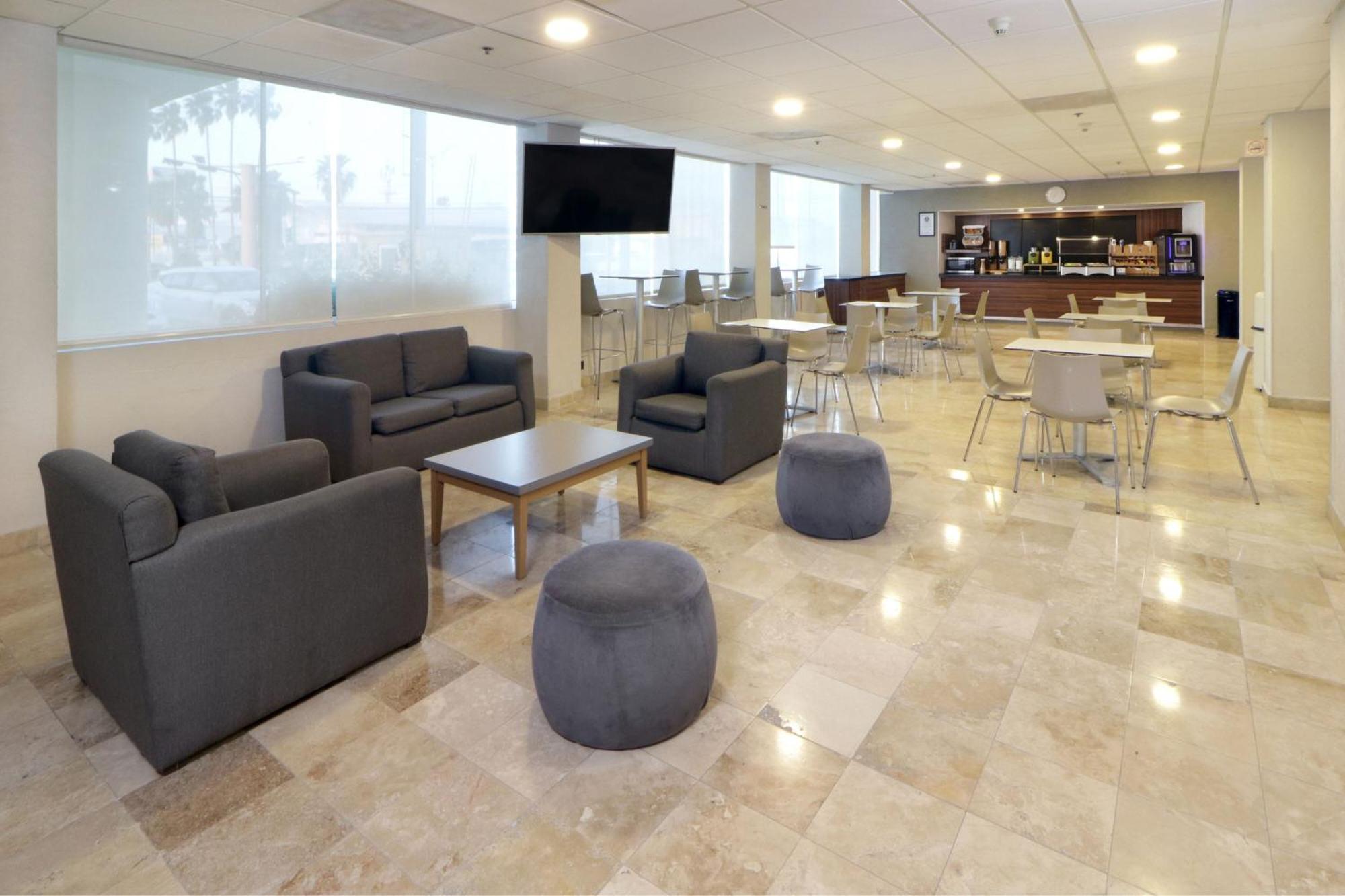 City Express By Marriott Nuevo Laredo Extérieur photo